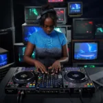 Pioneer DJ DDJ-FLX10 4-deck DJ Controller - Image 9